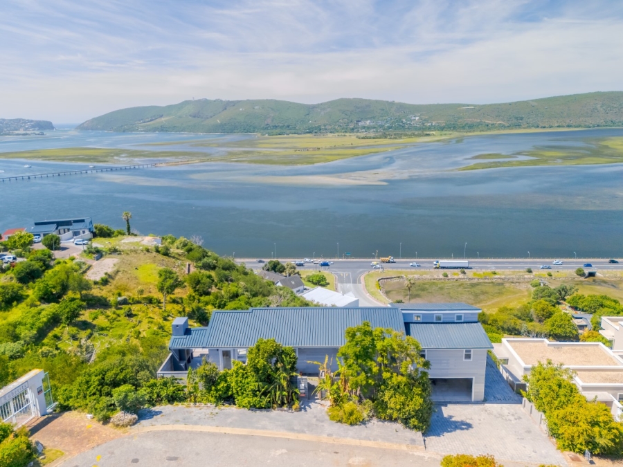 5 Bedroom Property for Sale in Paradise Western Cape